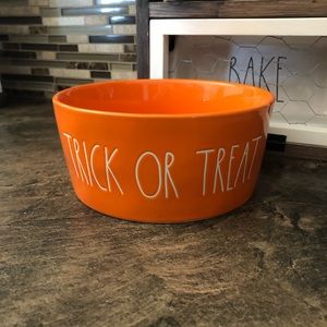 Rae Dunn TOT XL pet/snack bowl